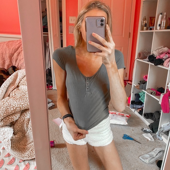American Eagle Outfitters Tops - ae soft & sexy teee